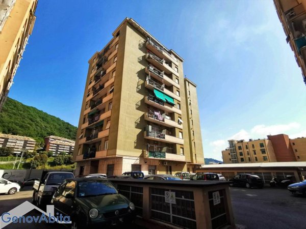 appartamento in vendita a Genova in zona Molassana