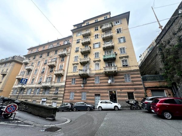 appartamento in vendita a Genova in zona Sampierdarena