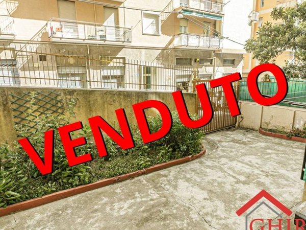 appartamento in vendita a Genova in zona Palmaro / Pra'
