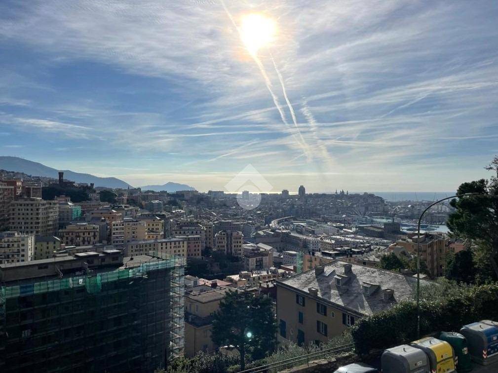 appartamento in vendita a Genova in zona Lagaccio / Granarolo