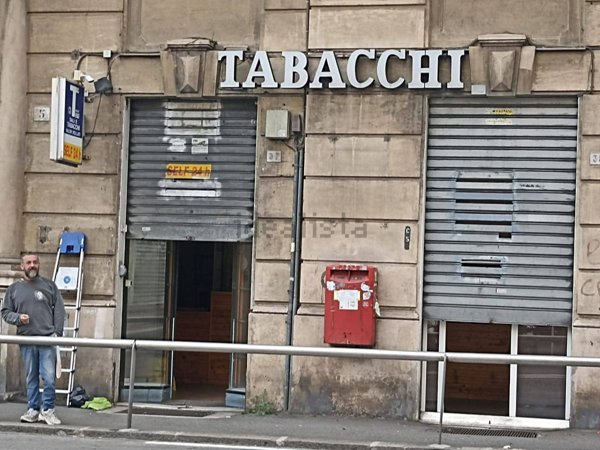 negozio in vendita a Genova in zona San Fruttuoso
