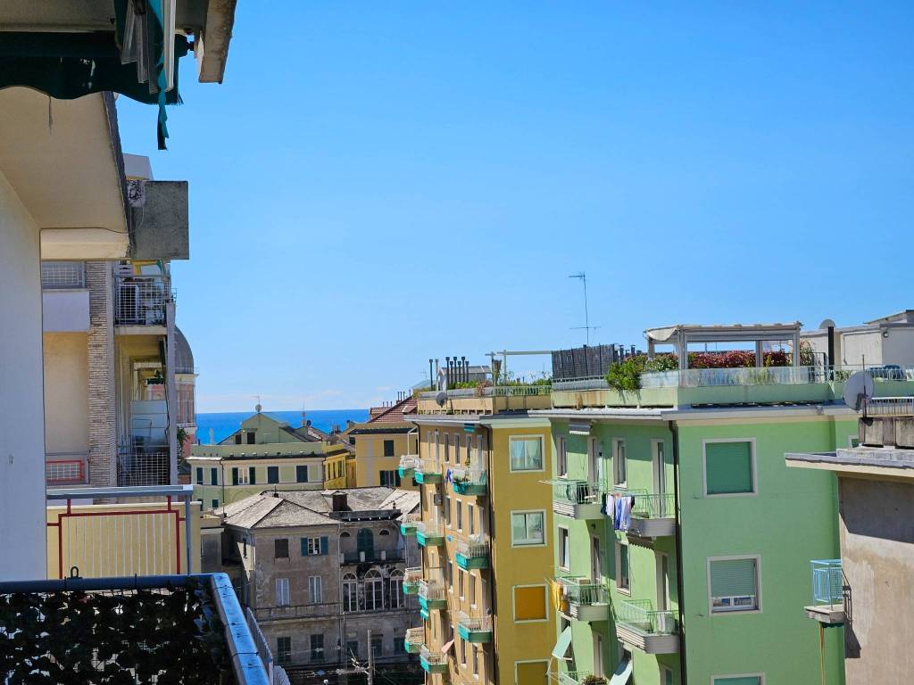 appartamento in vendita a Genova in zona Pegli