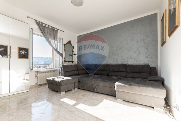 appartamento in vendita a Genova in zona Certosa