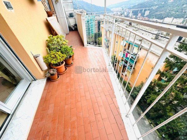 appartamento in vendita a Genova in zona Marassi