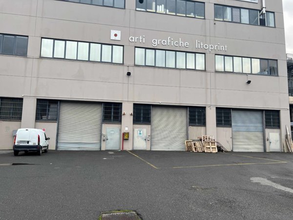 ufficio in vendita a Genova in zona Molassana