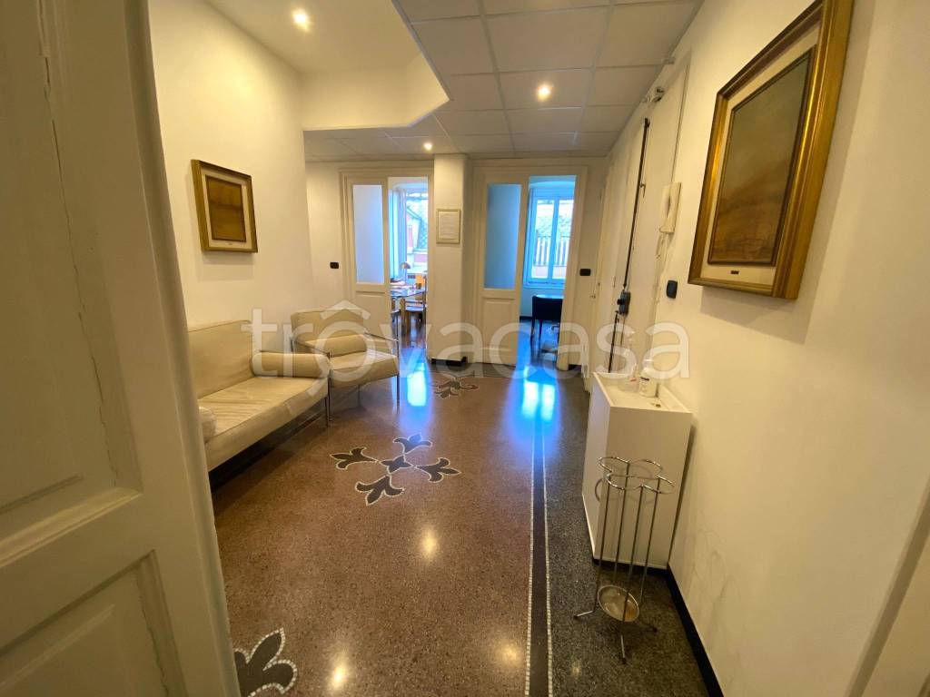 appartamento in vendita a Genova in zona Carignano