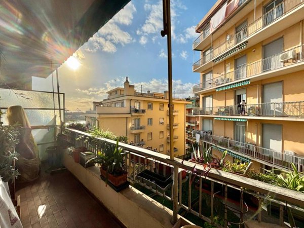 appartamento in vendita a Genova in zona Pegli