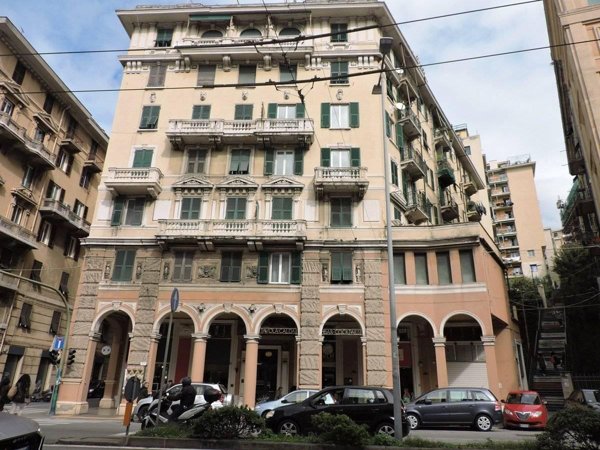 appartamento in vendita a Genova in zona Sampierdarena