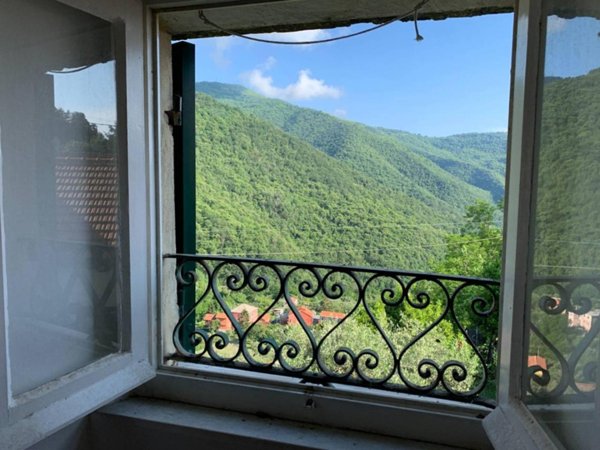 casa indipendente in vendita a Genova in zona Bavari