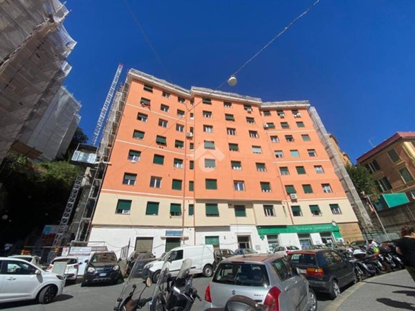 appartamento in vendita a Genova in zona Staglieno