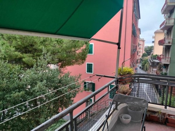 appartamento in vendita a Genova in zona Sestri Ponente