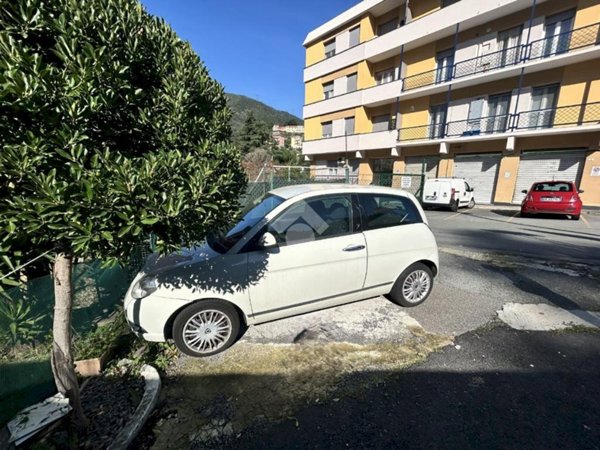 quadrivano in vendita a Genova