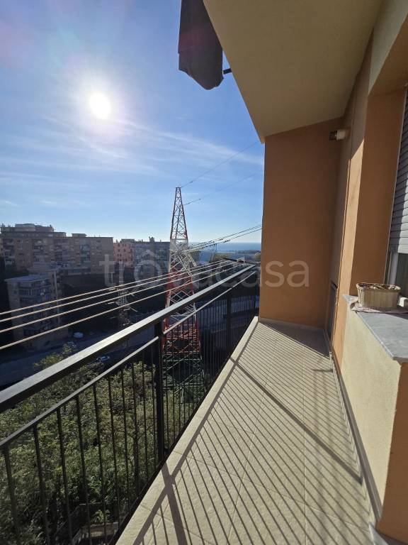 appartamento in vendita a Genova in zona Cornigliano
