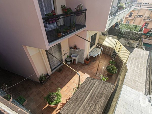 appartamento in vendita a Genova in zona Marassi