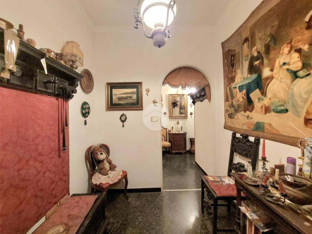 appartamento in vendita a Genova in zona Palmaro / Pra'