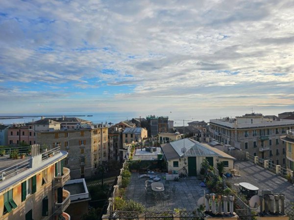 appartamento in vendita a Genova in zona Pegli