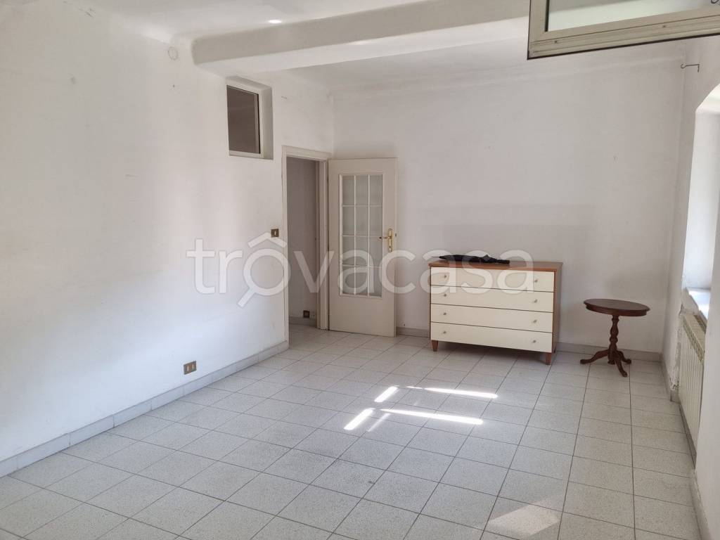 appartamento in vendita a Genova in zona Sestri Ponente