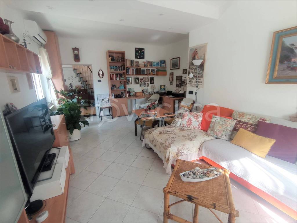 appartamento in vendita a Genova in zona Sampierdarena