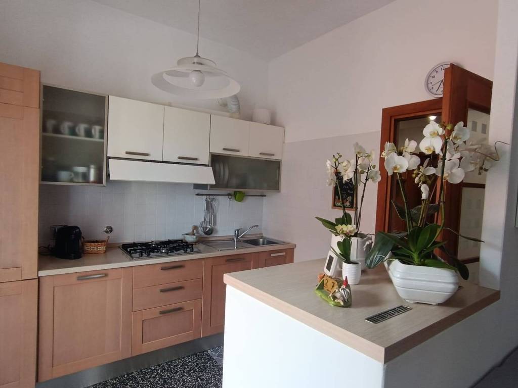 appartamento in vendita a Genova in zona Palmaro / Pra'