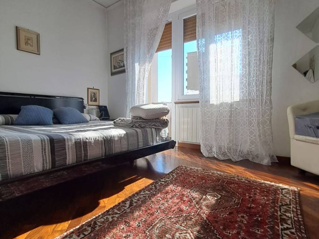 appartamento in vendita a Genova in zona Pegli
