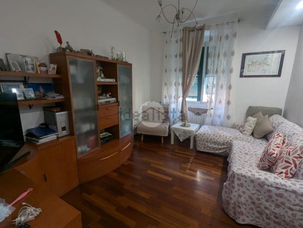 appartamento in vendita a Genova in zona Certosa
