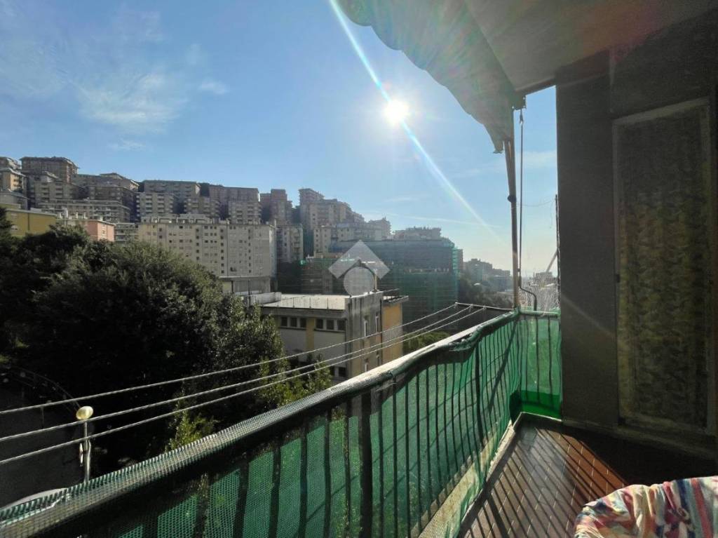 appartamento in vendita a Genova in zona Oregina