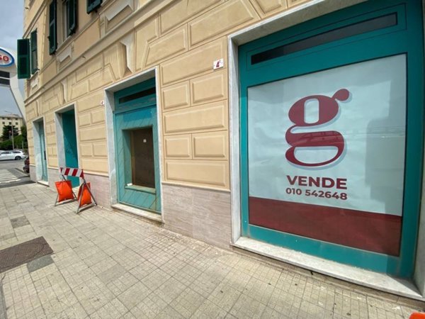 negozio in vendita a Genova in zona Nervi