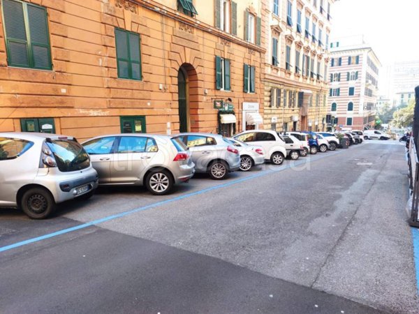 negozio in vendita a Genova in zona Castelletto