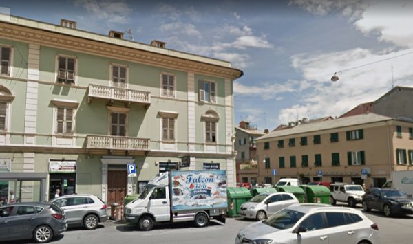 appartamento in vendita a Genova in zona Sestri Ponente