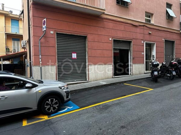 trivano in vendita a Genova in zona Marassi
