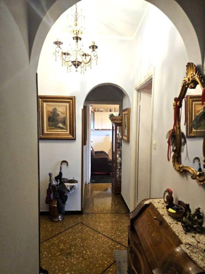 appartamento in vendita a Genova in zona Marassi