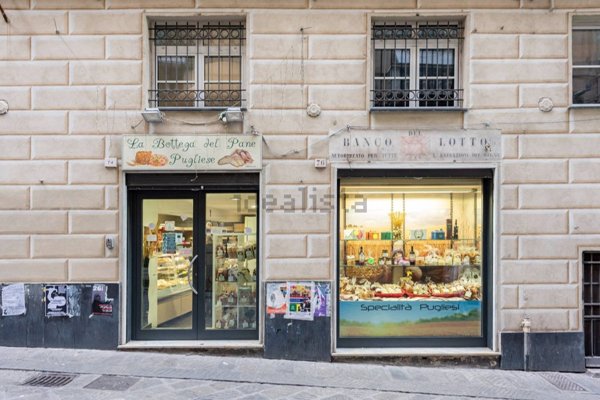 appartamento in vendita a Genova in zona Sottoripa / Maddalena / Molo