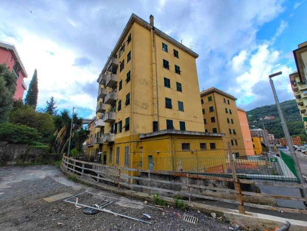 appartamento in vendita a Genova in zona Molassana