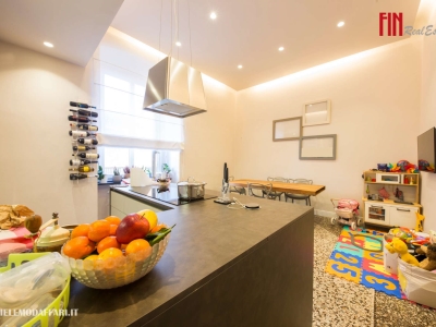 appartamento in vendita a Genova in zona San Vincenzo