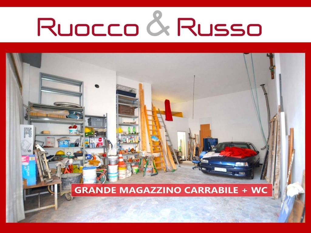 negozio in vendita a Genova in zona Staglieno
