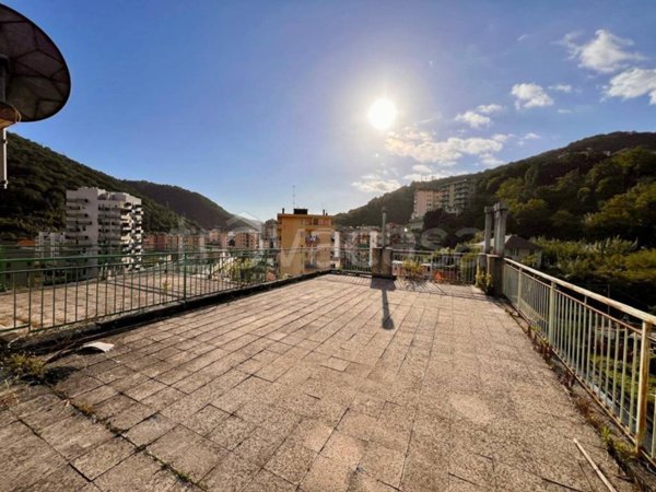 appartamento in vendita a Genova in zona Molassana