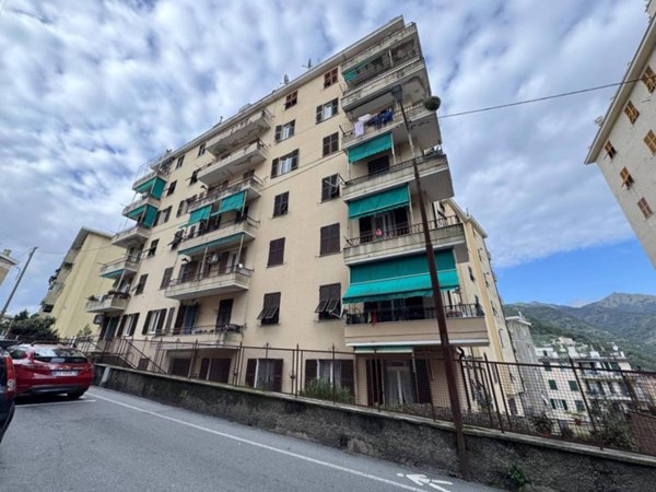 appartamento in vendita a Genova in zona Molassana