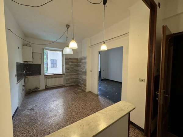 appartamento in vendita a Genova in zona Molassana