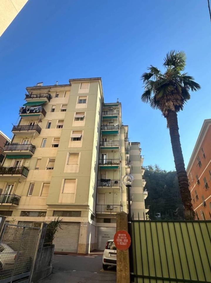 appartamento in vendita a Genova in zona Pontedecimo