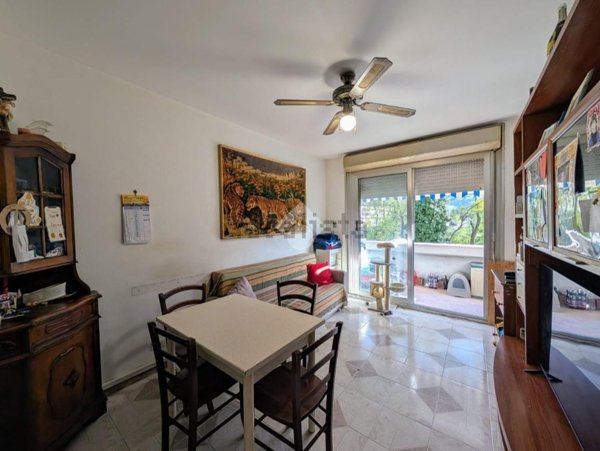 appartamento in vendita a Genova in zona Rivarolo