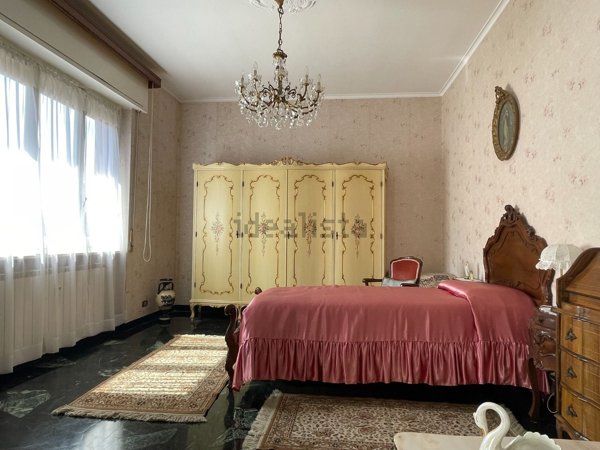 appartamento in vendita a Genova in zona Quezzi