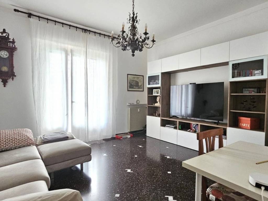 appartamento in vendita a Genova in zona Pegli