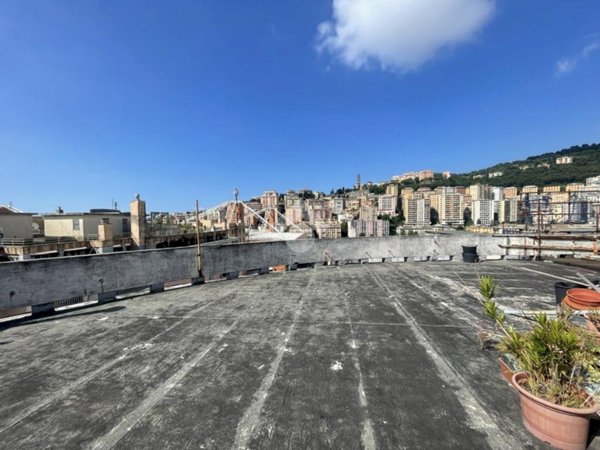 appartamento in vendita a Genova in zona Marassi