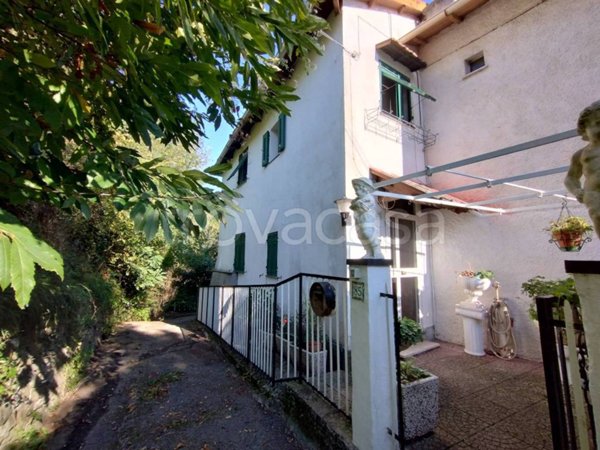 casa indipendente in vendita a Genova in zona Bolzaneto