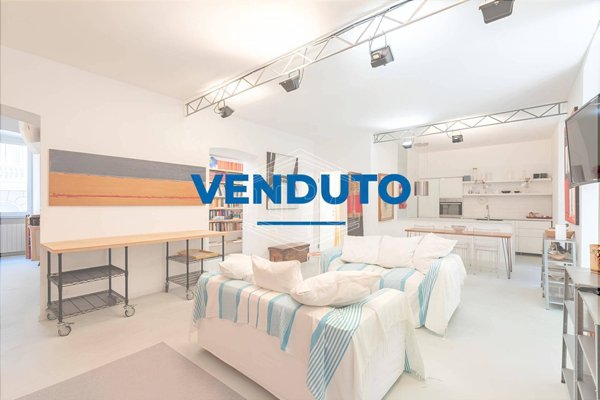 appartamento in vendita a Genova in zona Castelletto