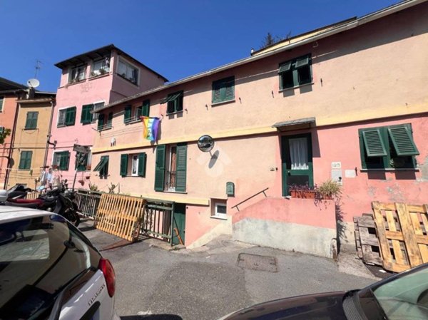 quadrivano in vendita a Genova in zona Quezzi