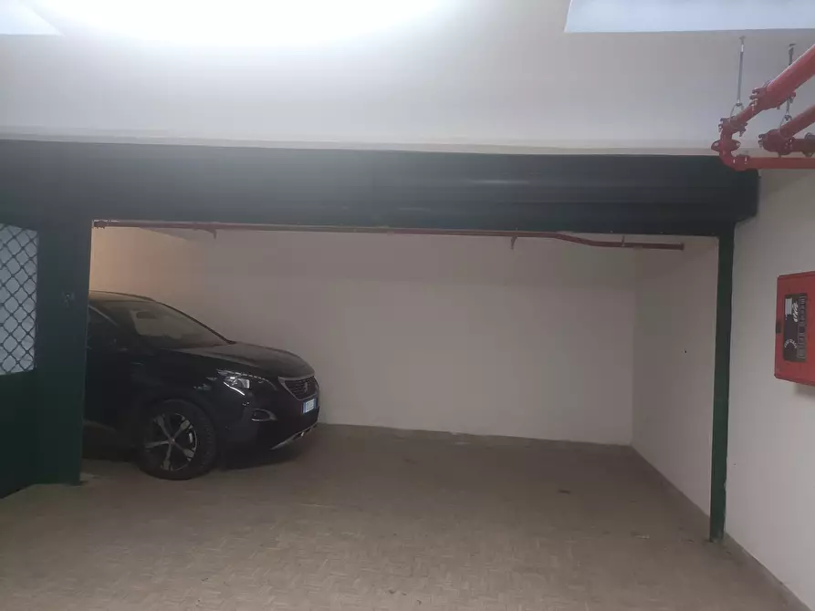 locale di sgombero in vendita a Genova in zona Albaro