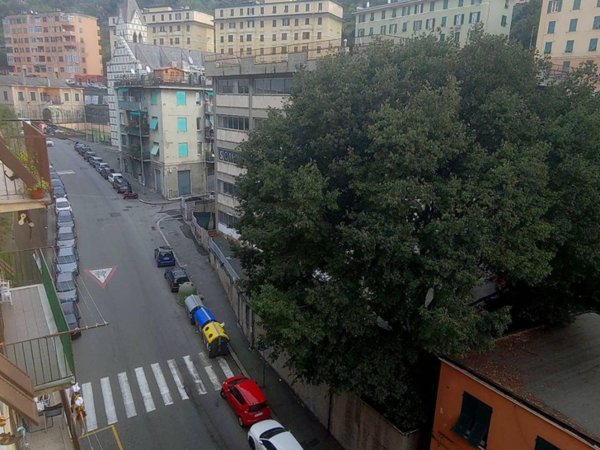 appartamento in vendita a Genova in zona Sampierdarena