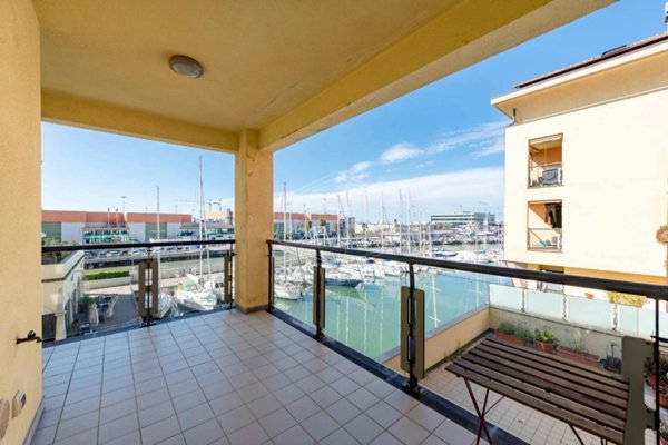 appartamento in vendita a Genova in zona Sestri Ponente