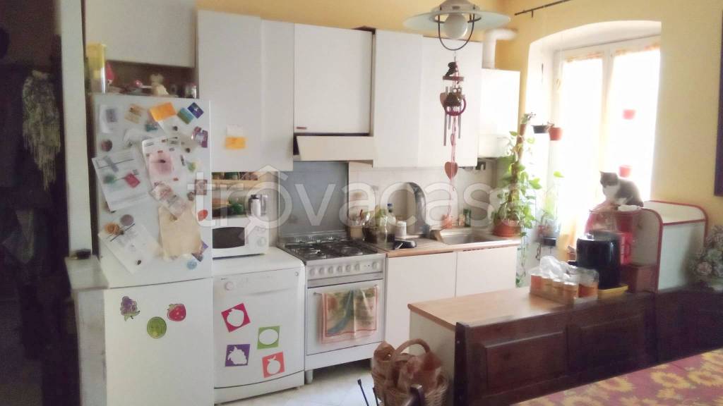 appartamento in vendita a Genova in zona Quezzi